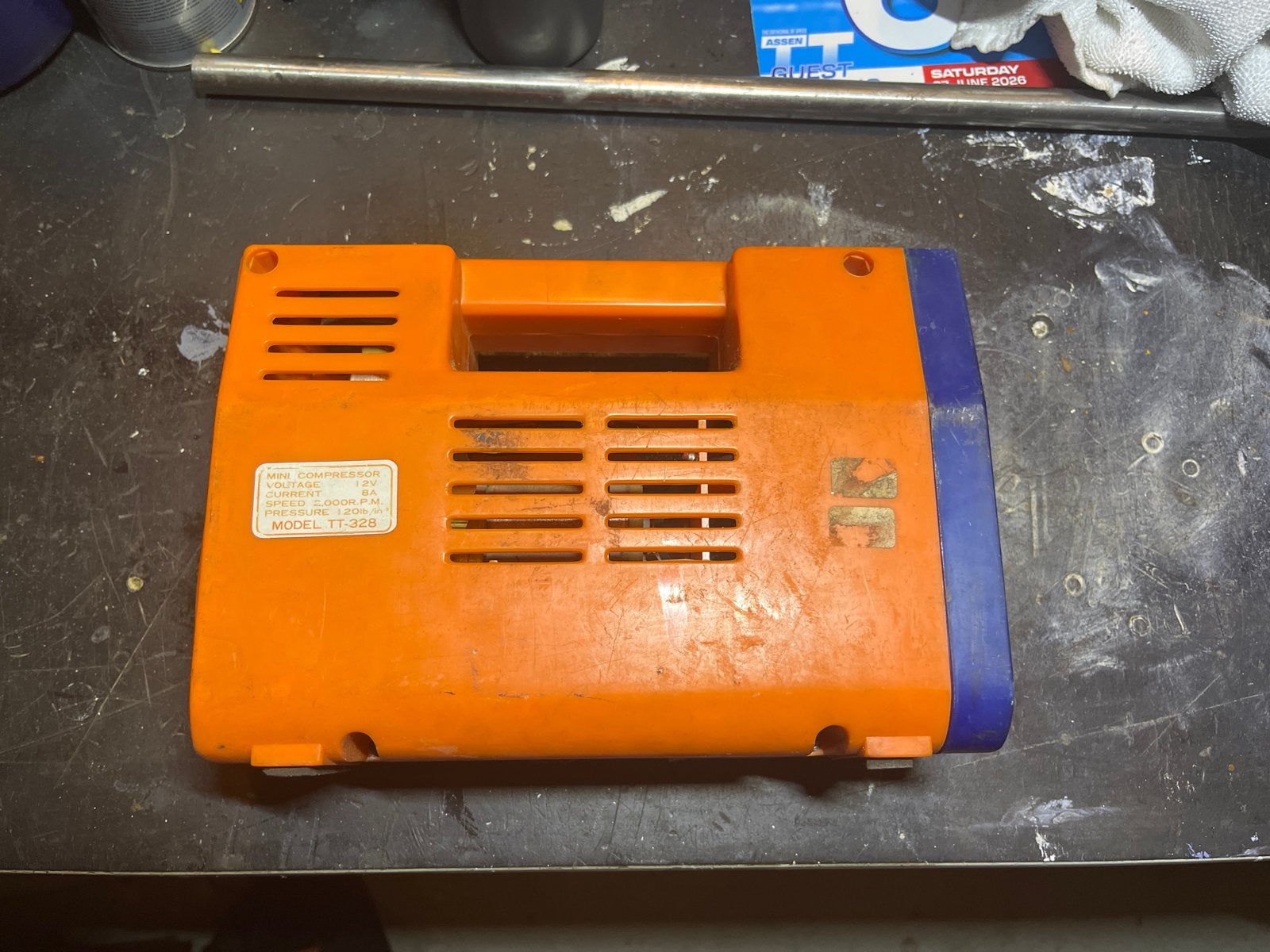 10 bar- Compacte 12V Luchtcompressor voor Auto en Fiets, Doe-het-zelf en Verbouw, Compressors, Ophalen, Gebruikt, 6 tot 10 bar
