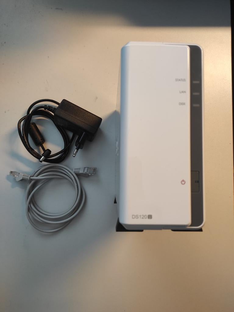 Synology DS120j NAS incl 1TB Hdd., Ophalen of Verzenden, Zo goed als nieuw