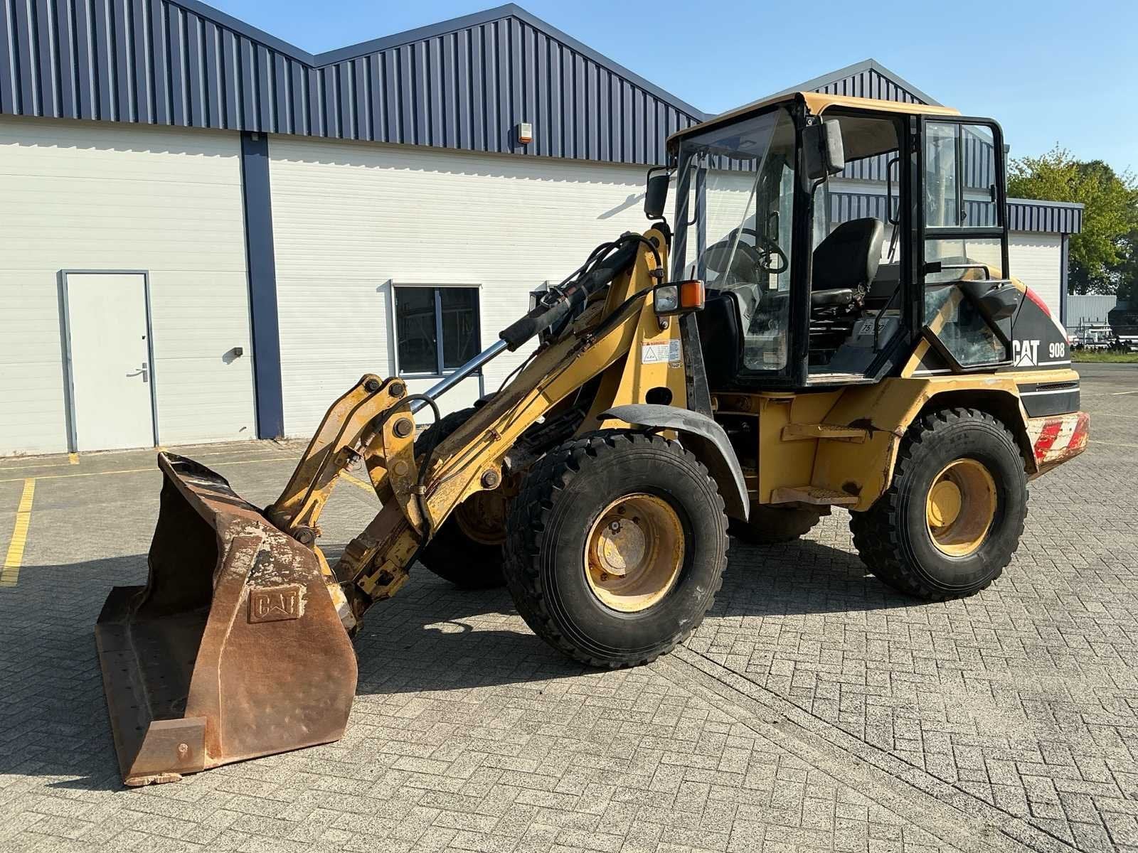 2000 Caterpillar 908 Shovel, Wiellader of Shovel