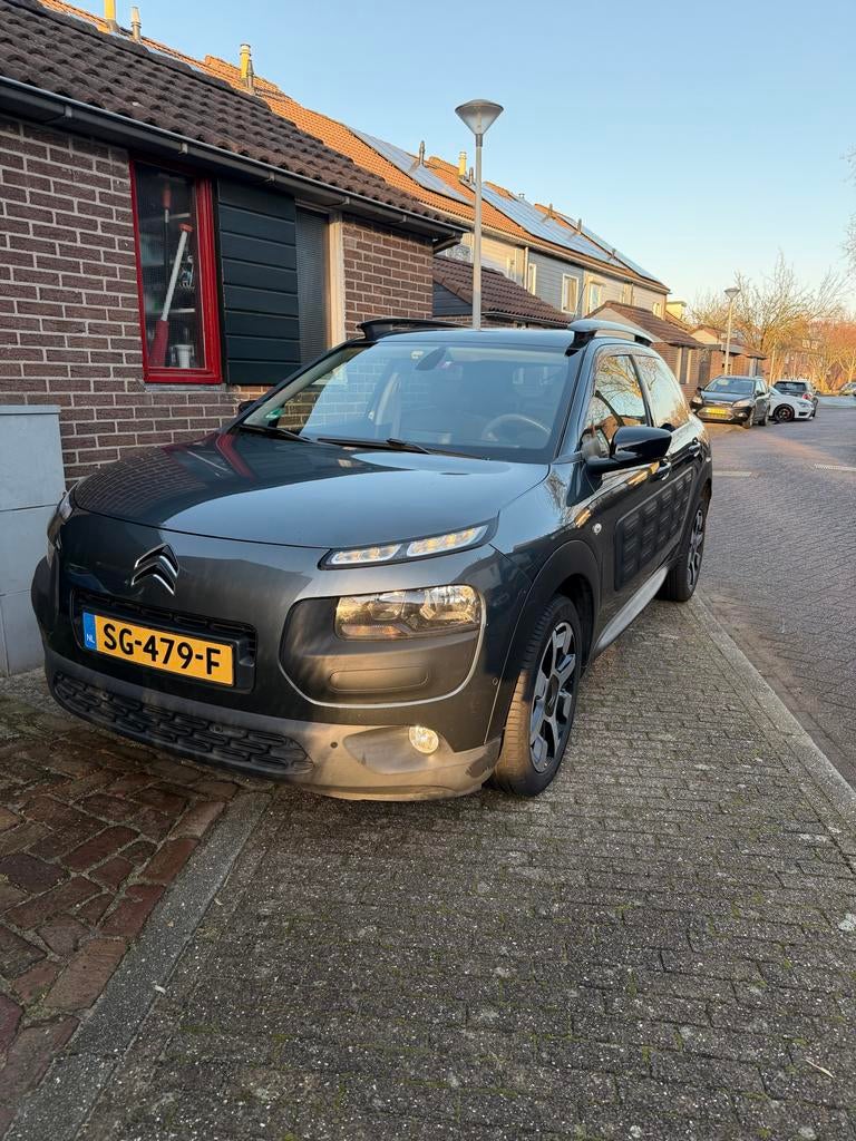 Citroën C4 Cactus Puretech 82pk 2016 Grijs, Voorwielaandrijving, Stof, 31 €/maand, 1199 cc