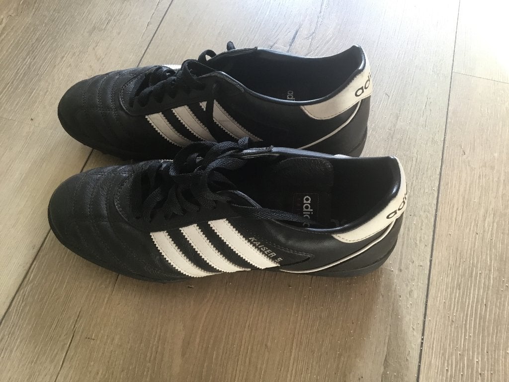 Adidas Kaiser team, Verzenden, Maat XS of kleiner, Schoenen, Zo goed als nieuw