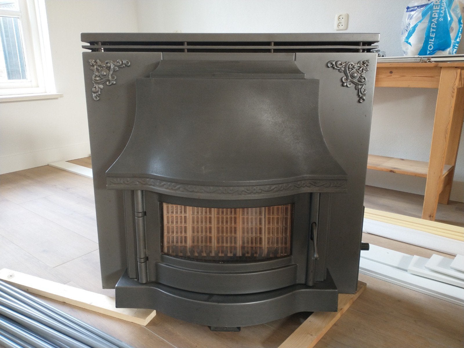 gaskachel klassieke stijl, zo goed als nieuw, Huis en Inrichting, Ophalen, Gas, Zo goed als nieuw, Vrijstaand