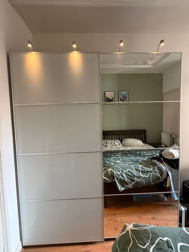 IKEA PAX kledingkast – spiegeldeur, verlichting en 13 lades, 200 cm of meer, Zo goed als nieuw, 200 cm of meer, Eikenhout