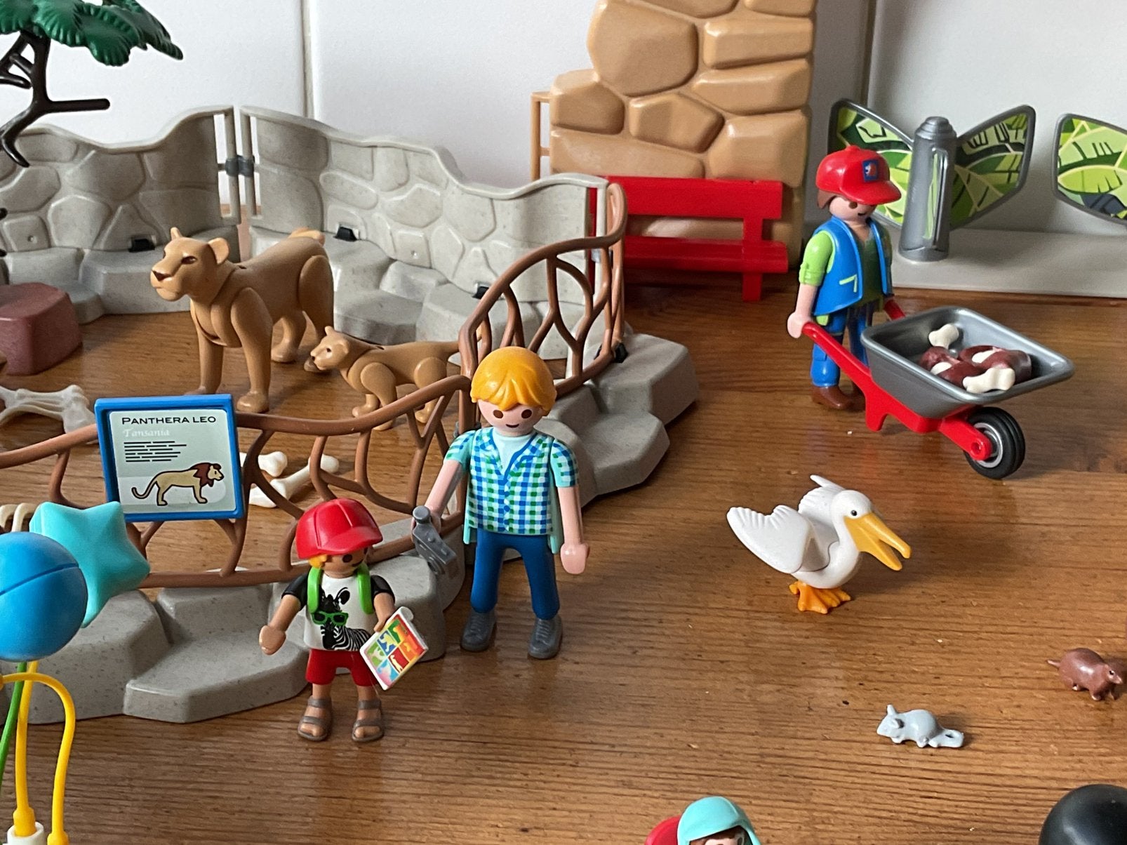 Foto 8 van PLAYMOBIL UITGEBREIDE GROTE DIERENTUIN 🐆 🦏 SUPER LEUK !!