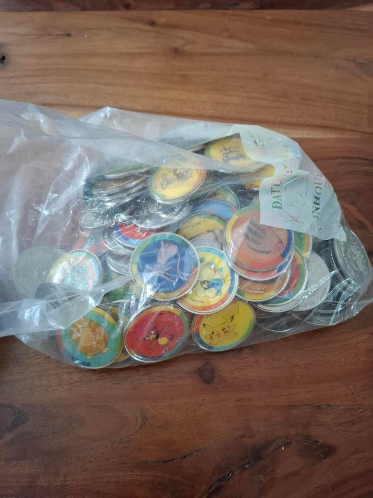 Pokémon munten 2001 - Grote verzameling, Hobby en Vrije tijd, Verzamelkaartspellen | Pokémon, Ophalen, Gebruikt, Overige typen