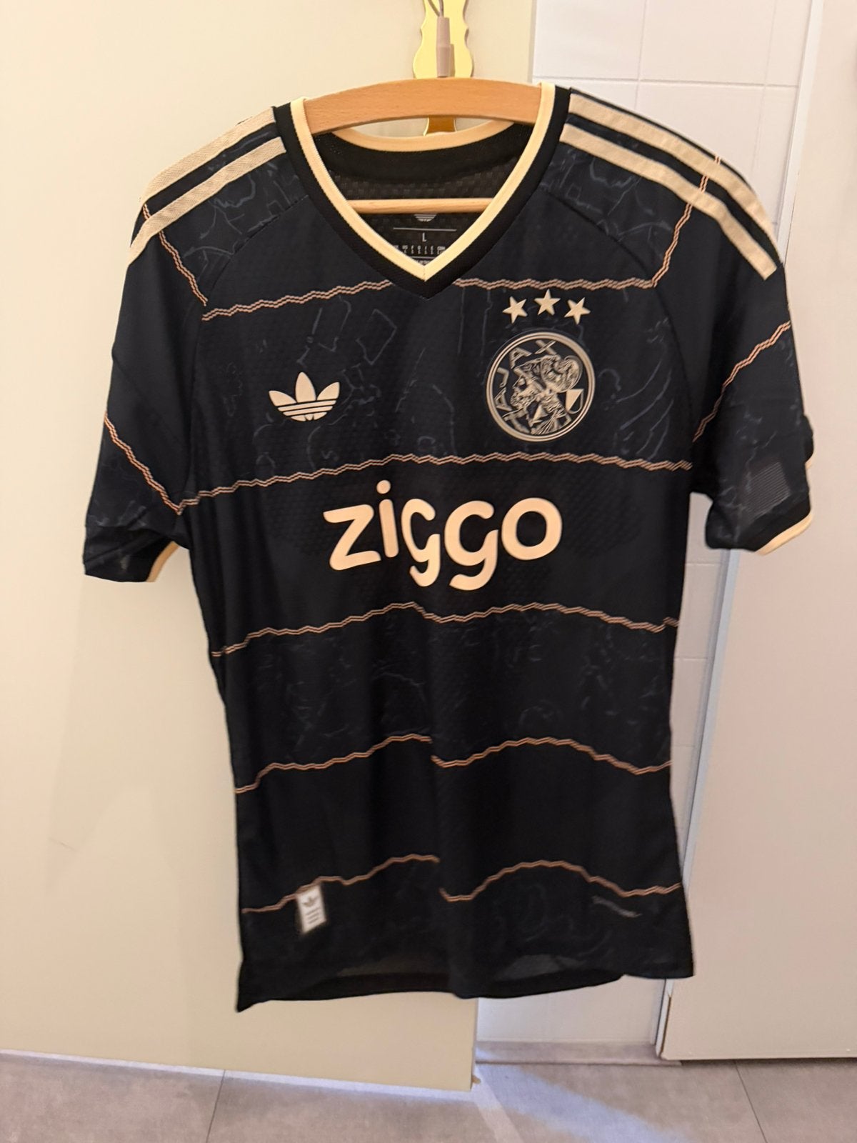 Ajax derde shirt 2025/26 nieuw uitshirt, Maat L, Verzenden, Nieuw, Shirt