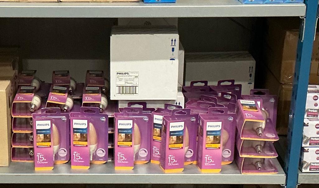 Philips lamp dimmable led flame 15 wattE 14 kaars of bol, Ophalen of Verzenden, Nieuw, E14 (klein), Led-lamp