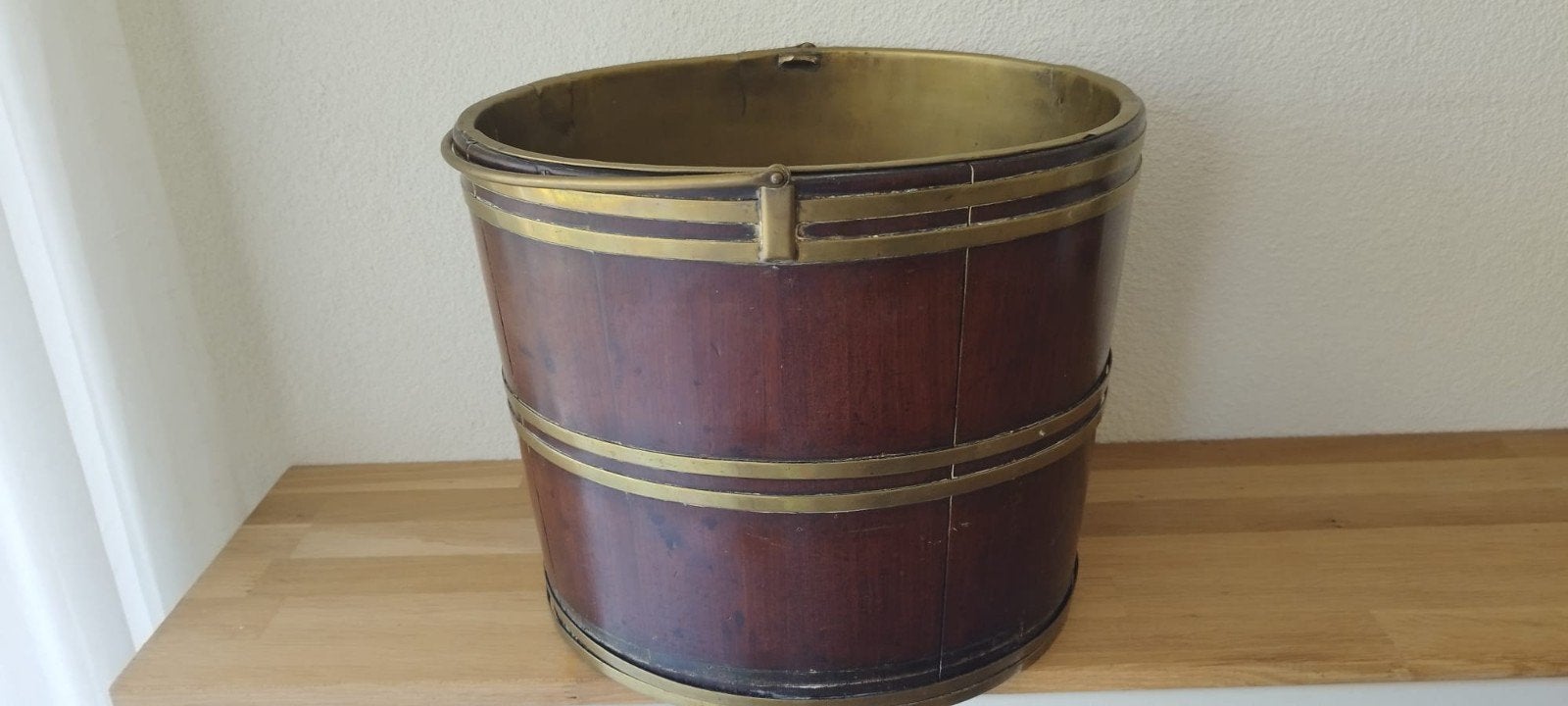 Antieke houten emmer met messing banden, Ophalen of Verzenden