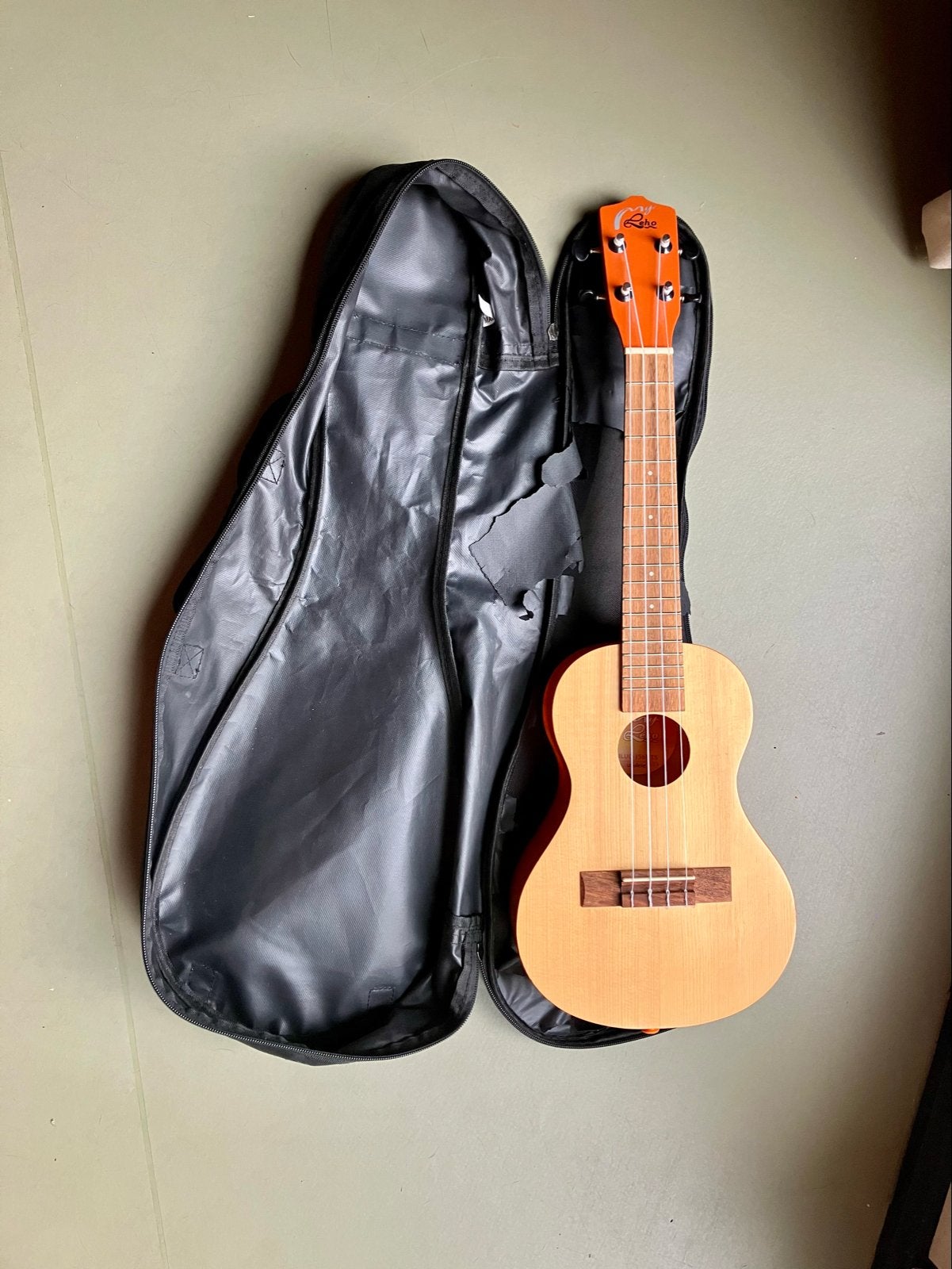 Leho MLUC-156MTS Ukelele met hoes, Ophalen, Zo goed als nieuw, Ukelele