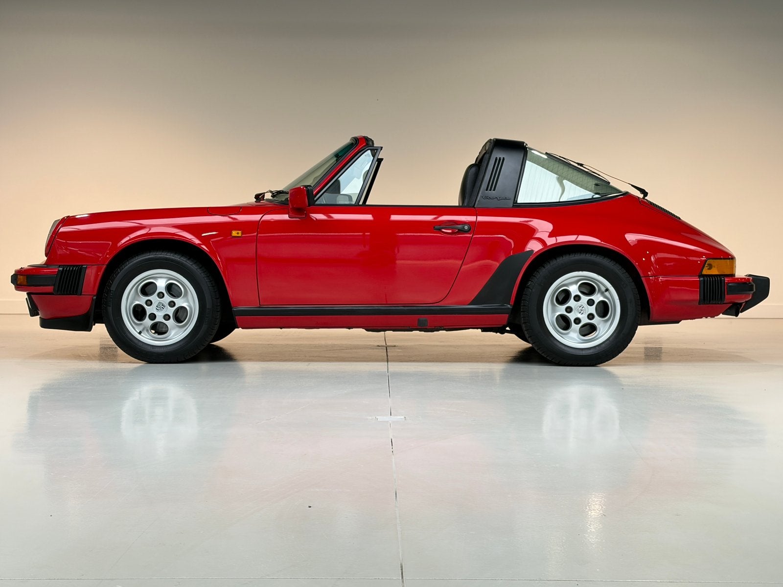 Origineel NL geleverde 911 3.2 Targa, Auto's, Dealer onderhouden, Achterwielaandrijving, Zwart, Cabriolet