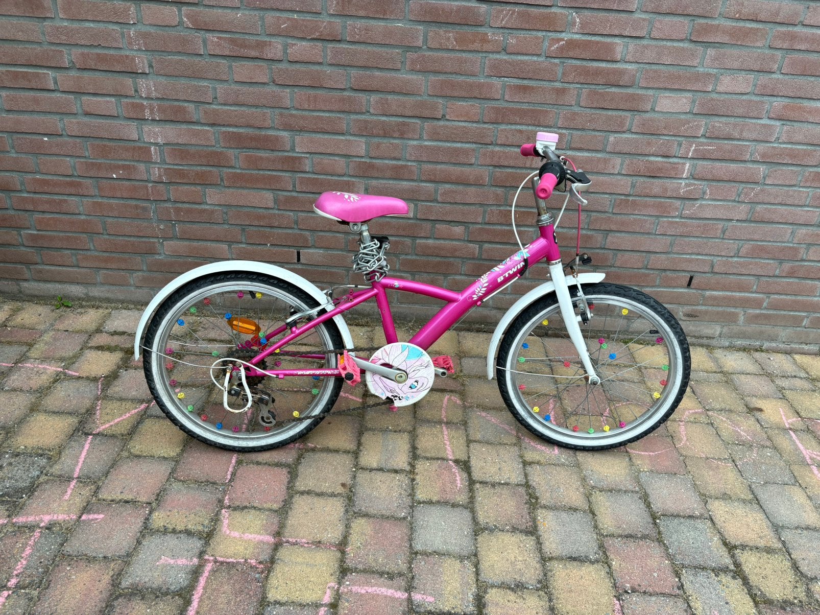 B-Twin sportfiets Meisje 20 inch, Fietsen en Brommers, Fietsen | Meisjes, Ophalen of Verzenden, Zo goed als nieuw, 20 inch, Versnellingen