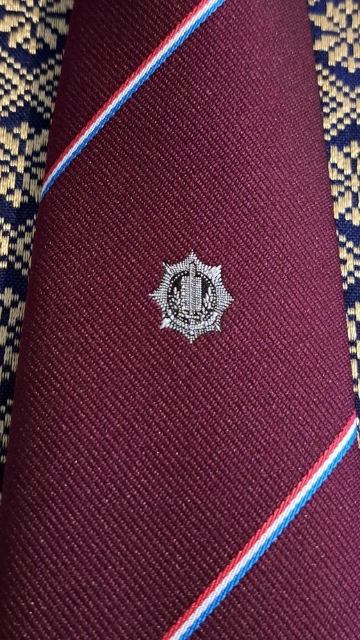 Gemeentepolitie stropdas rood met rood-wit-blauw strepen, Verzamelen, Ophalen of Verzenden, Nieuw, Gebruiksvoorwerp