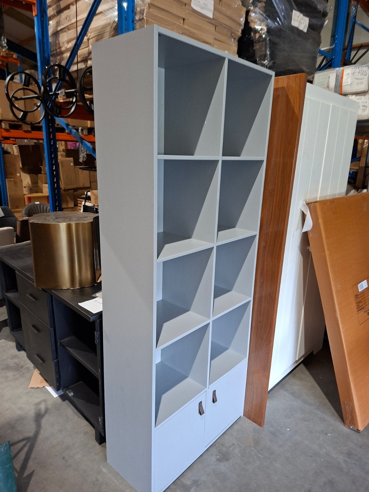 Betongrijze vakken kast   126 euro, Huis en Inrichting, Ophalen, Nieuw, 25 tot 50 cm, 200 cm of meer