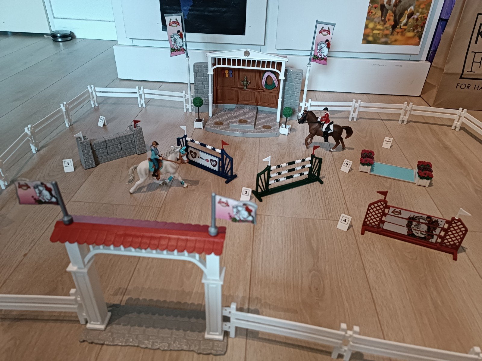 Schleich Horse Club Paardenwedstrijd 42338, Ophalen, Zo goed als nieuw