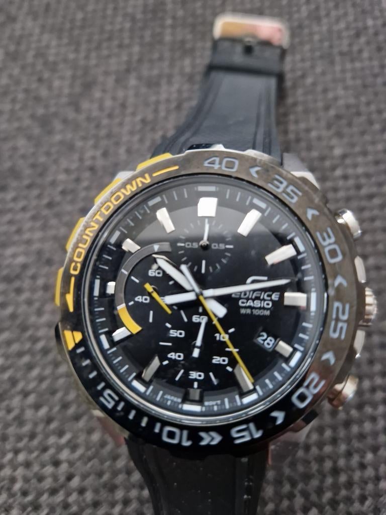 Casio heren horloge, Casio, Polshorloge, Kunststof, Ophalen of Verzenden