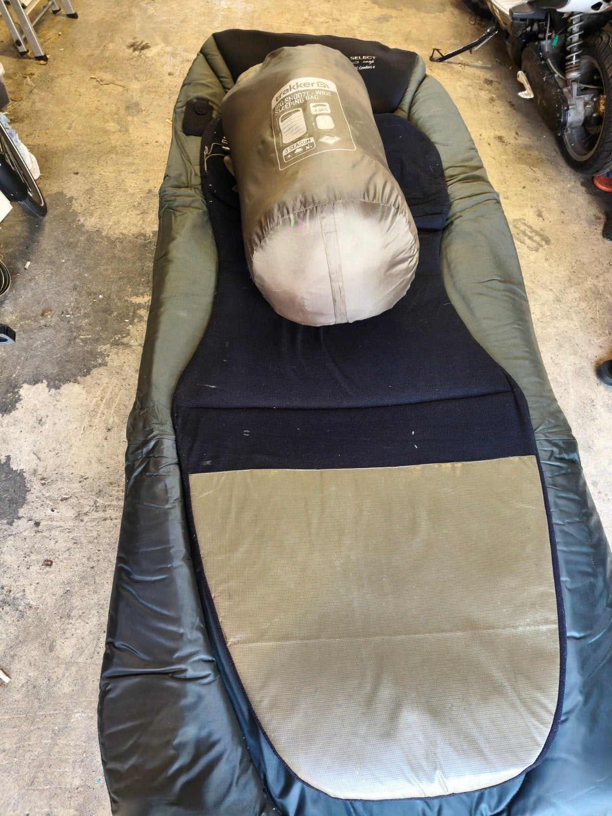 Stretcher en slaapzak, Caravans en Kamperen, Ophalen, Gebruikt