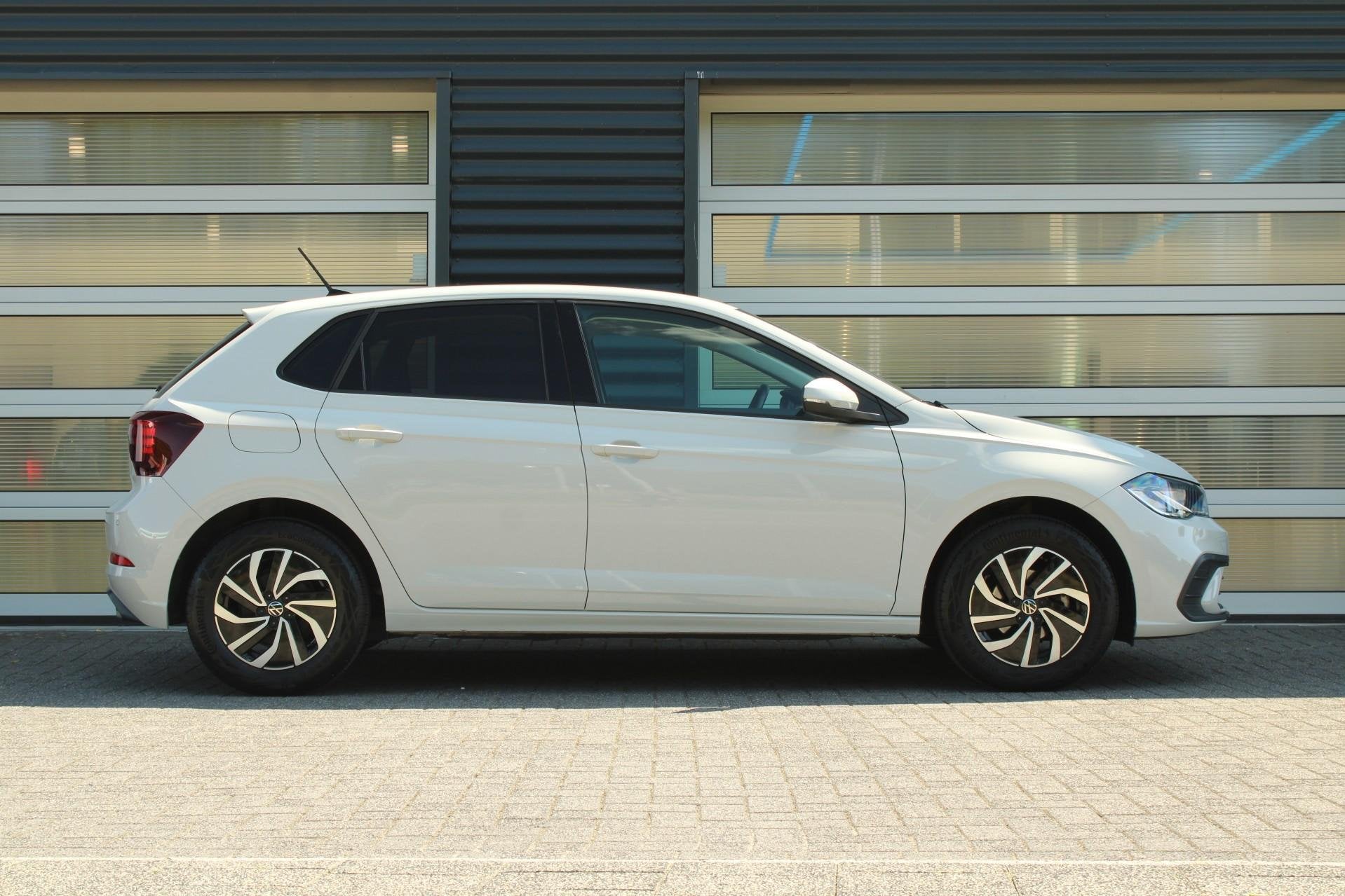 Volkswagen Polo 1.0 TSI 95pk Life | Apple CarPlay/Android Au, Voorwielaandrijving, 12 maanden, Stof, Gebruikt