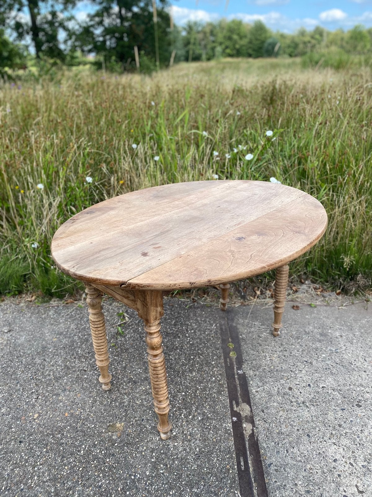 Een Franse ovale hangoor tafel eettafel, Antiek en Kunst, Ophalen