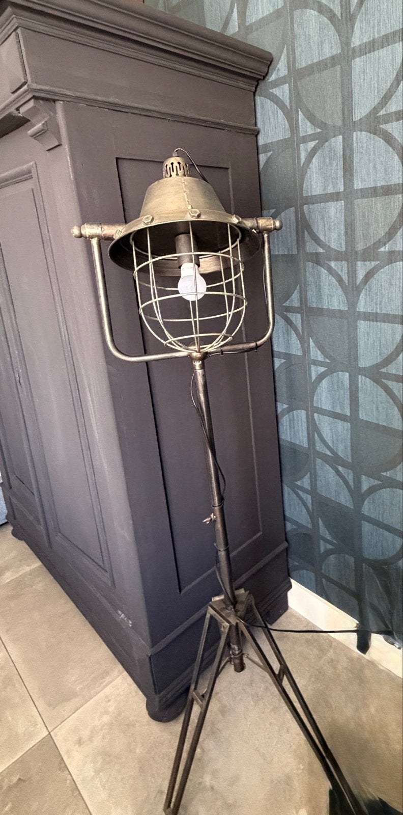 Industriële Vloerlamp met Metalen Kap, Ophalen, Gebruikt, E27 (groot), Metaal