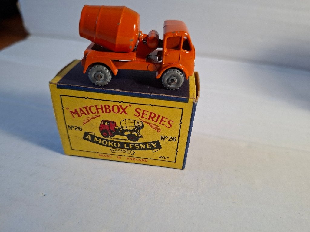 Matchbox Lesney # 26 A ERF Cement mixer in B box, Verzenden, Gebruikt, Bus of Vrachtwagen