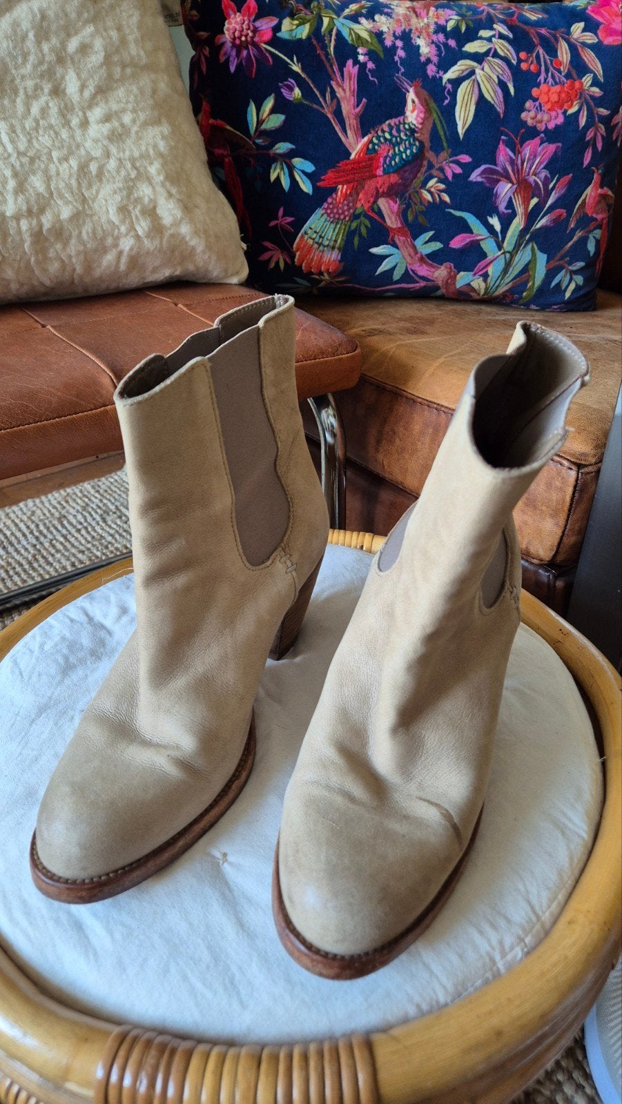 Fred de la Bretoniere creme leren laarzen mt 40, Kleding | Dames, Schoenen, Fred de la Bretoniere, Beige, Lage of Enkellaarzen