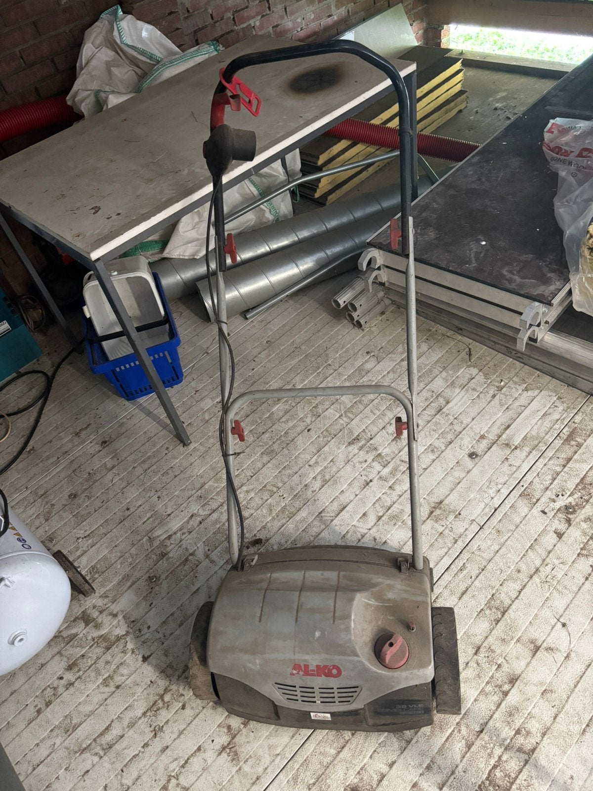 Verticuteer machine, Minder dan 60 liter, Ophalen, Gebruikt, Transportkar