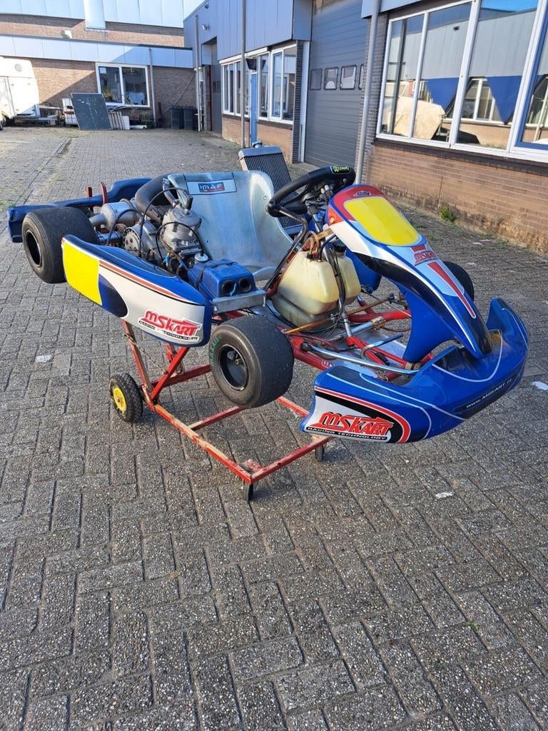 Goed onderhouden schakel kart met krachtige 125cc motor, Ophalen