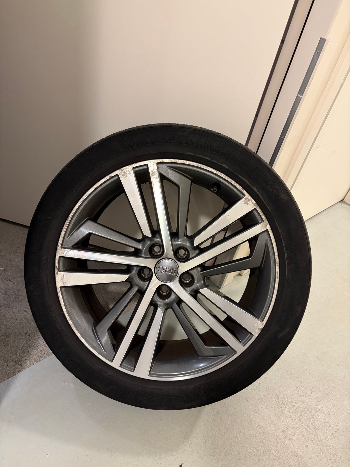 4x Audi 20 inch velgen en banden + grille, Auto-onderdelen, Ophalen, Gebruikt, 255 mm, Banden en Velgen