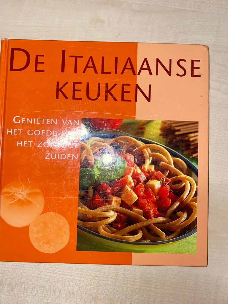 De Italiaanse Keuken: Genieten van het goede uit het Zuiden, Boeken, Kookboeken, Ophalen of Verzenden, Zo goed als nieuw, Italië