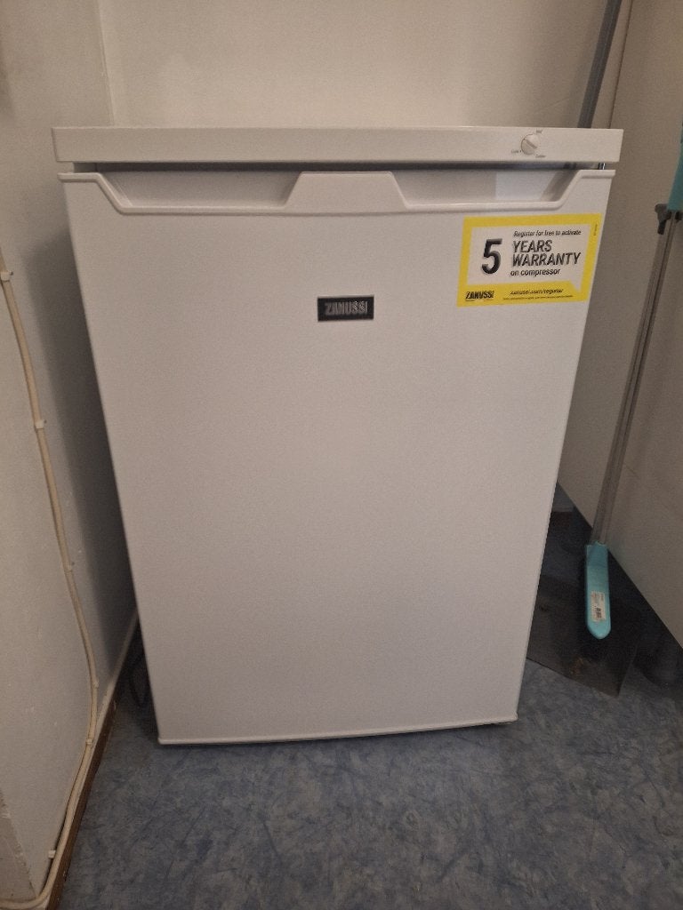 Zanussi compacte vriezer met 3 lades, 85L  Type: RS-12DC4S1F, Gebruikt, Minder dan 85 cm, Minder dan 60 cm, Energieklasse A of zuiniger