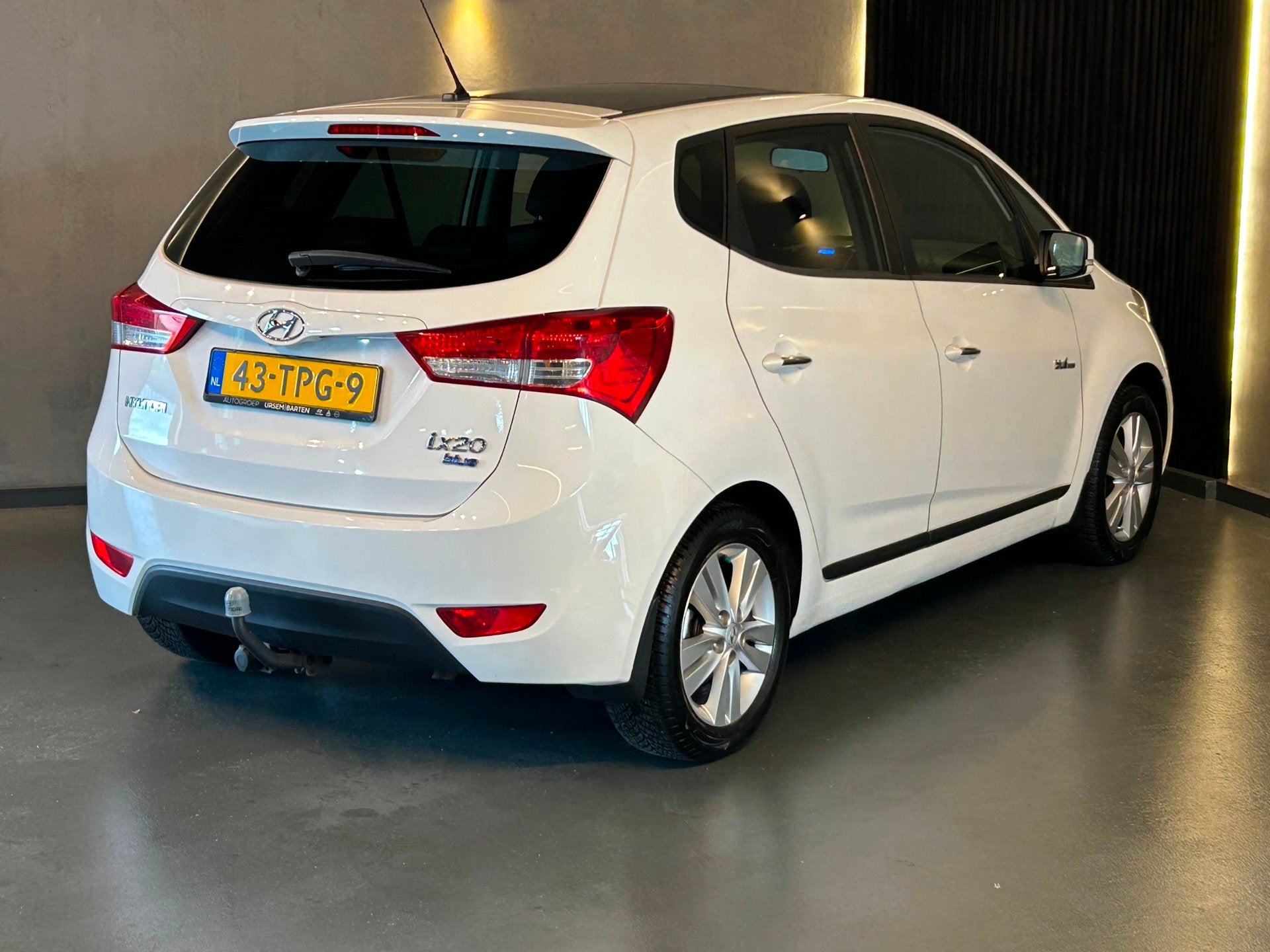 Hyundai Ix20 1.6i i-Catcher|1E EIG|NAP|STOELVERW|CRUISE|NAVI, Voorwielaandrijving, Euro 5, 125 pk, Gebruikt