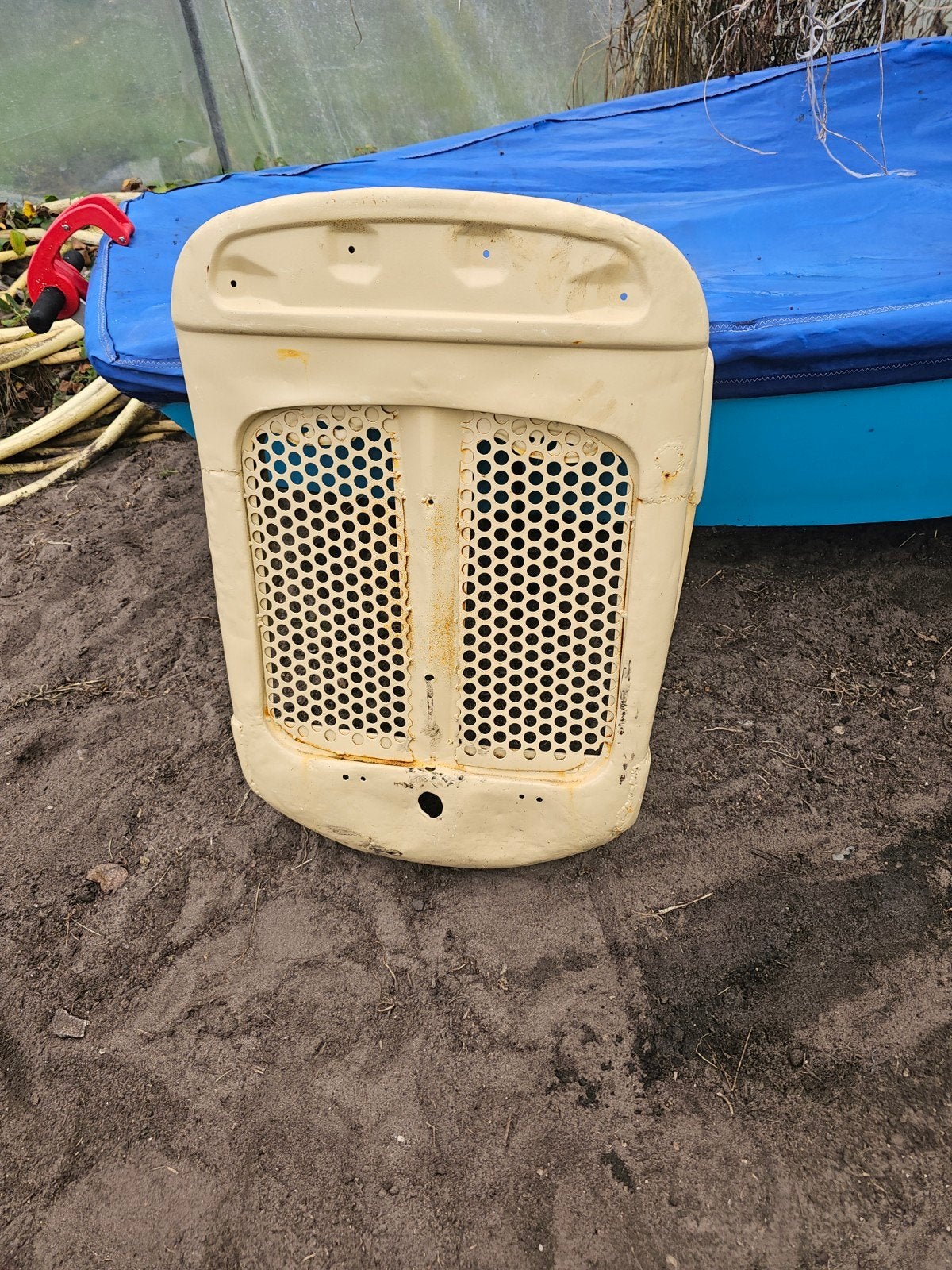 Ford super dexta grill en vele onderdelen, Ophalen
