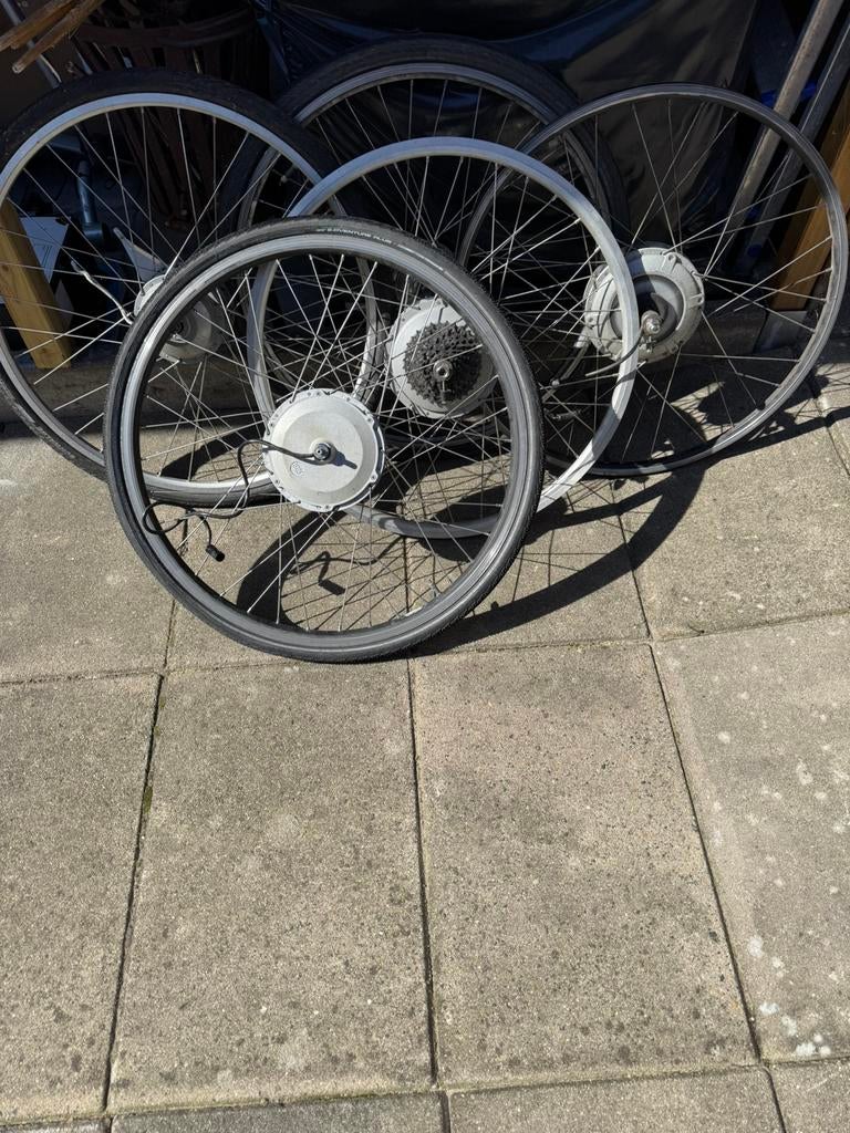 Elktrische motoren, Ophalen, Zo goed als nieuw