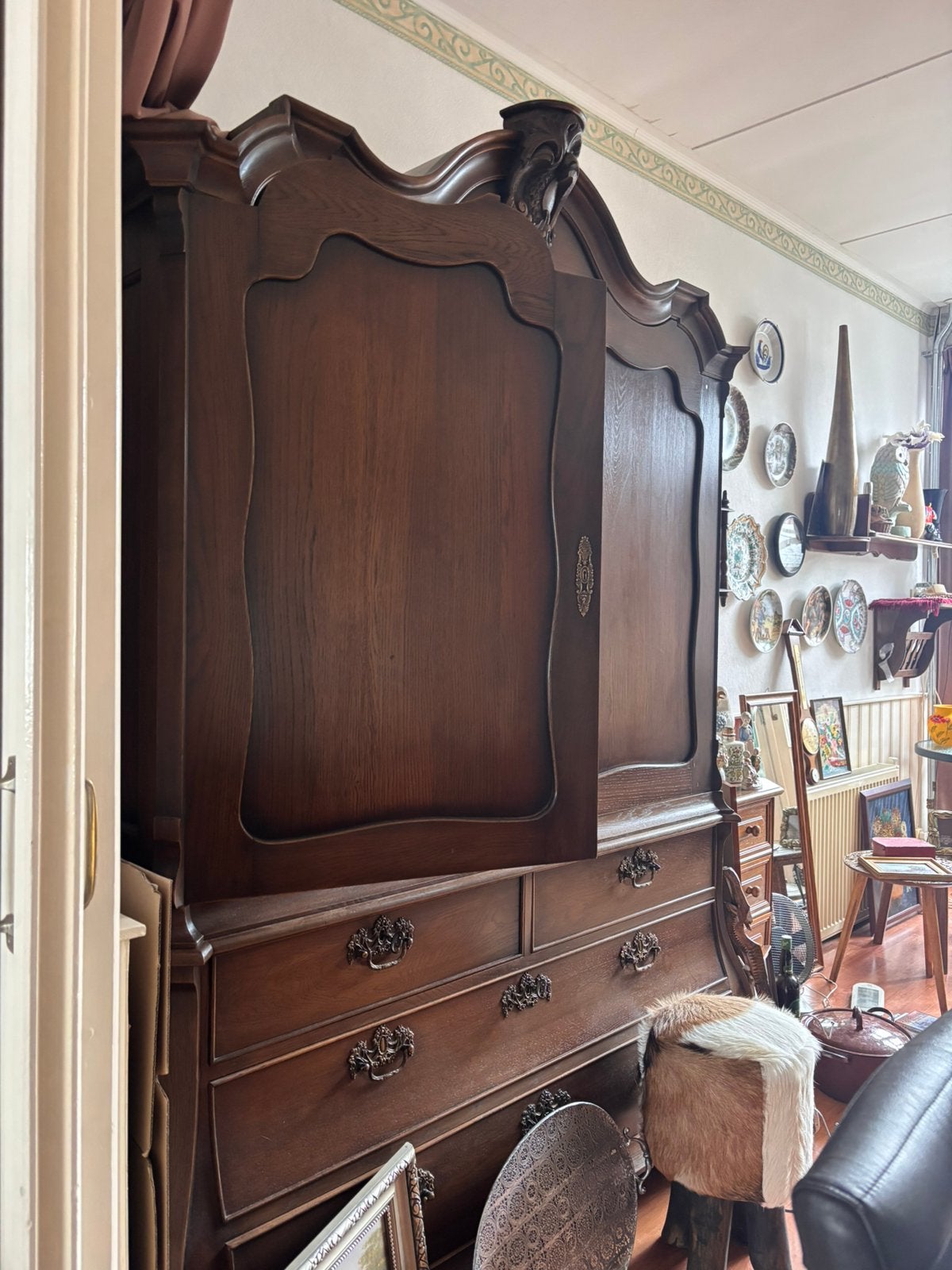 Grote Buikkast kast inboedelverkoop, Ophalen of Verzenden