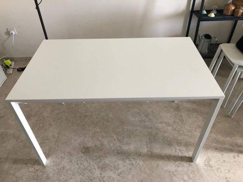 Ikea Melltorp tafel 125 x 75 x 74cm, Gebruikt, 100 tot 150 cm, 50 tot 100 cm, Vier personen