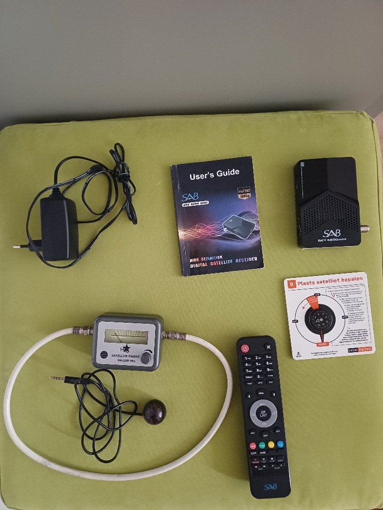 Complete Satelietschotelset, Ophalen, Gebruikt
