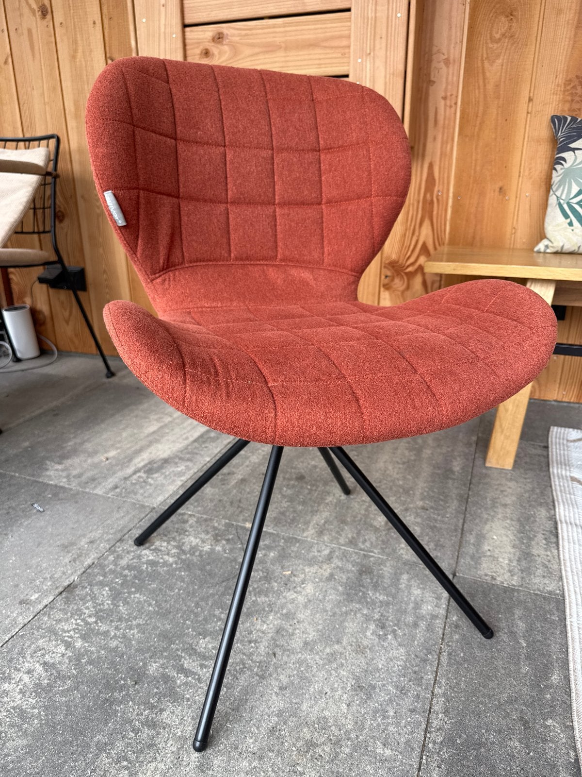 OMG stoel van Zuiver - rood/bruin met zwart onderstel, Huis en Inrichting, Stoelen, Ophalen, Overige kleuren, Zo goed als nieuw