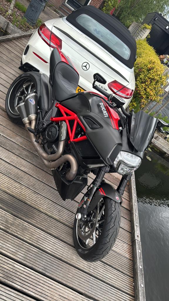 Ducati diaval carbon ohlins termignoni inruil mogelijk, Motoren, Motoren | Ducati, Bedrijf, Super Sport, meer dan 35 kW, ABS, Cruise Control