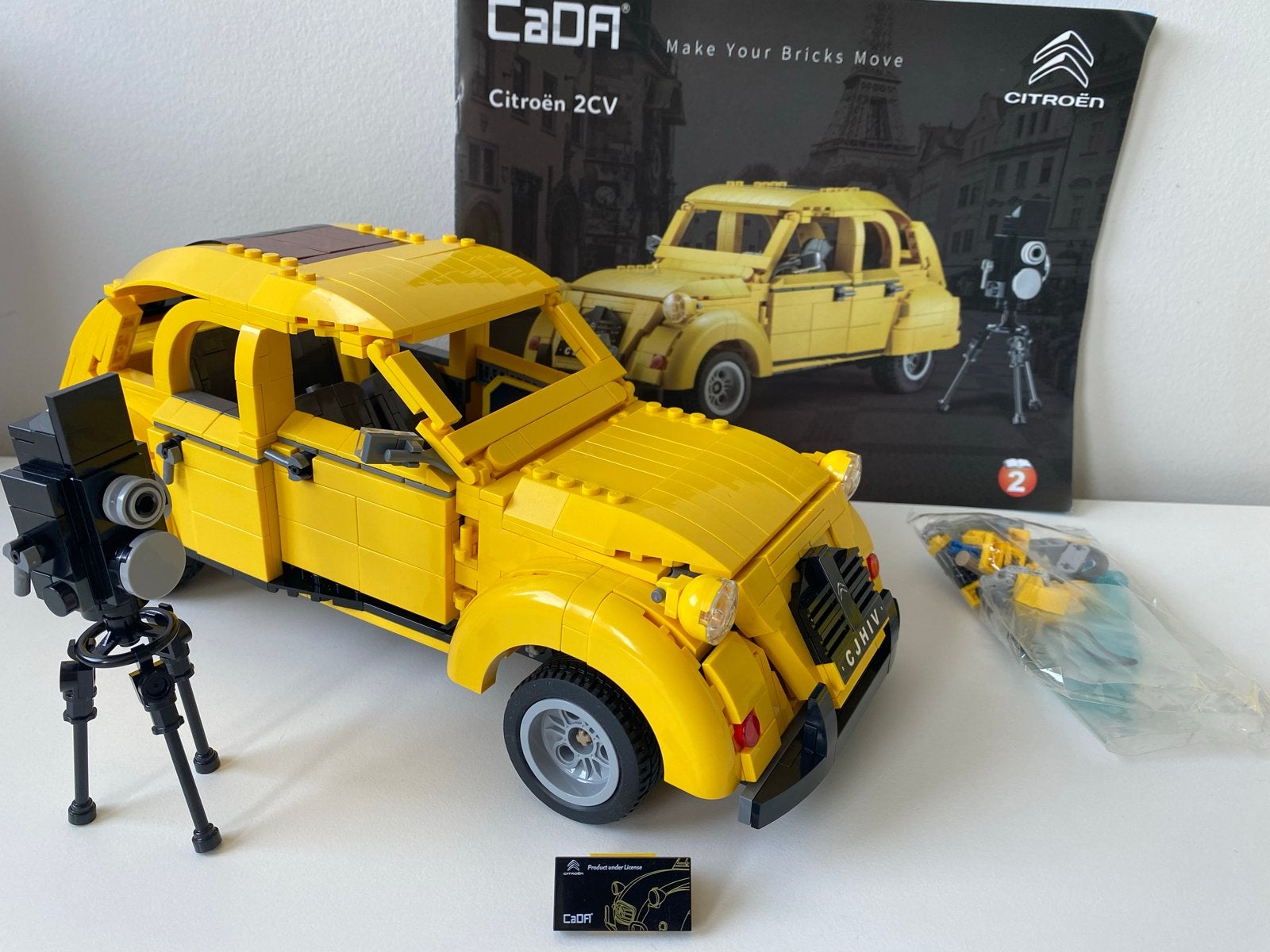 CADA Citroën 2CV Bouwset - Gele Klassieker, Ophalen of Verzenden, Zo goed als nieuw, Overige merken