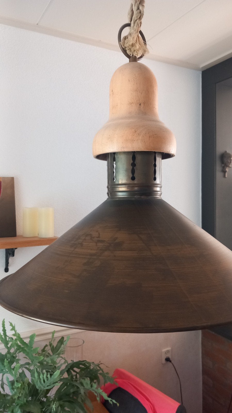 Vintage koperen hanglamp met hout en touw, 52cm, Ophalen