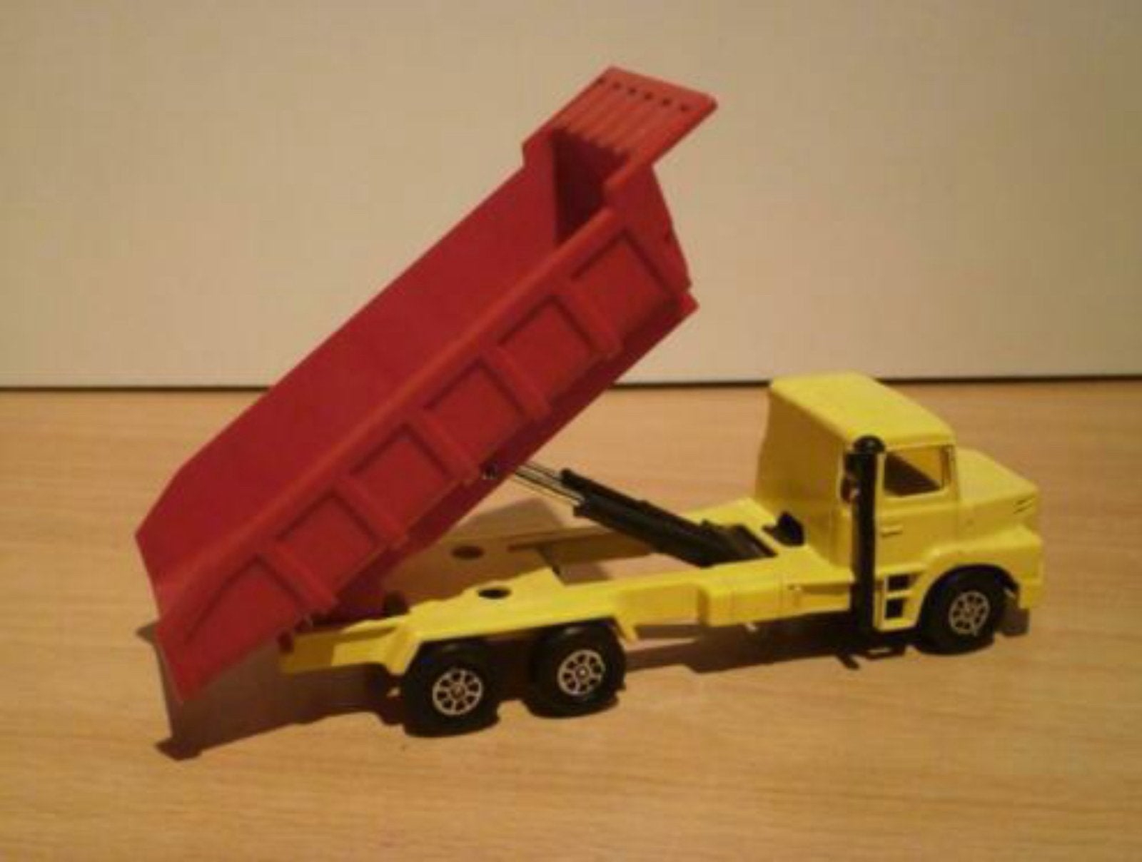 Scania van Corgi., Ophalen of Verzenden, Zo goed als nieuw, Bus of Vrachtwagen