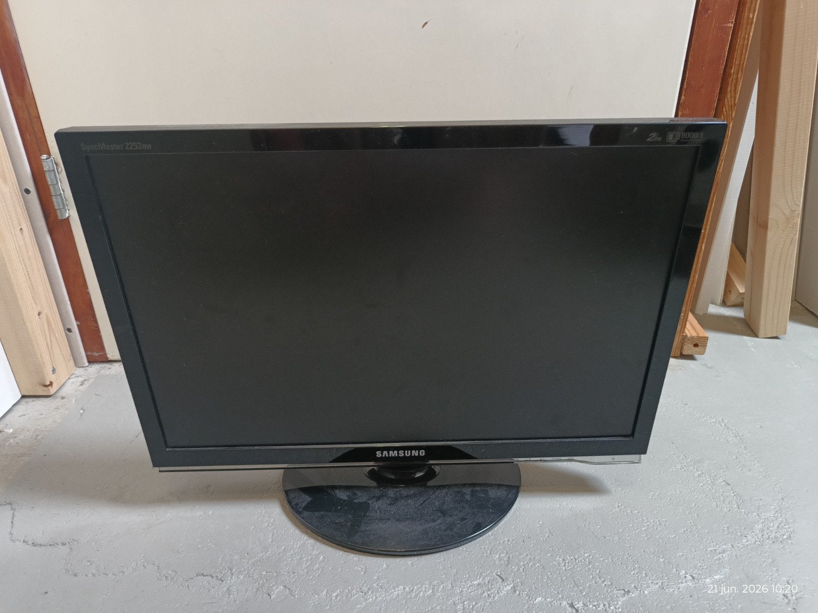 Samsung SyncMaster 2253bw Monitor - 22 inch, Ophalen, Gebruikt, Kantelbaar, Full HD
