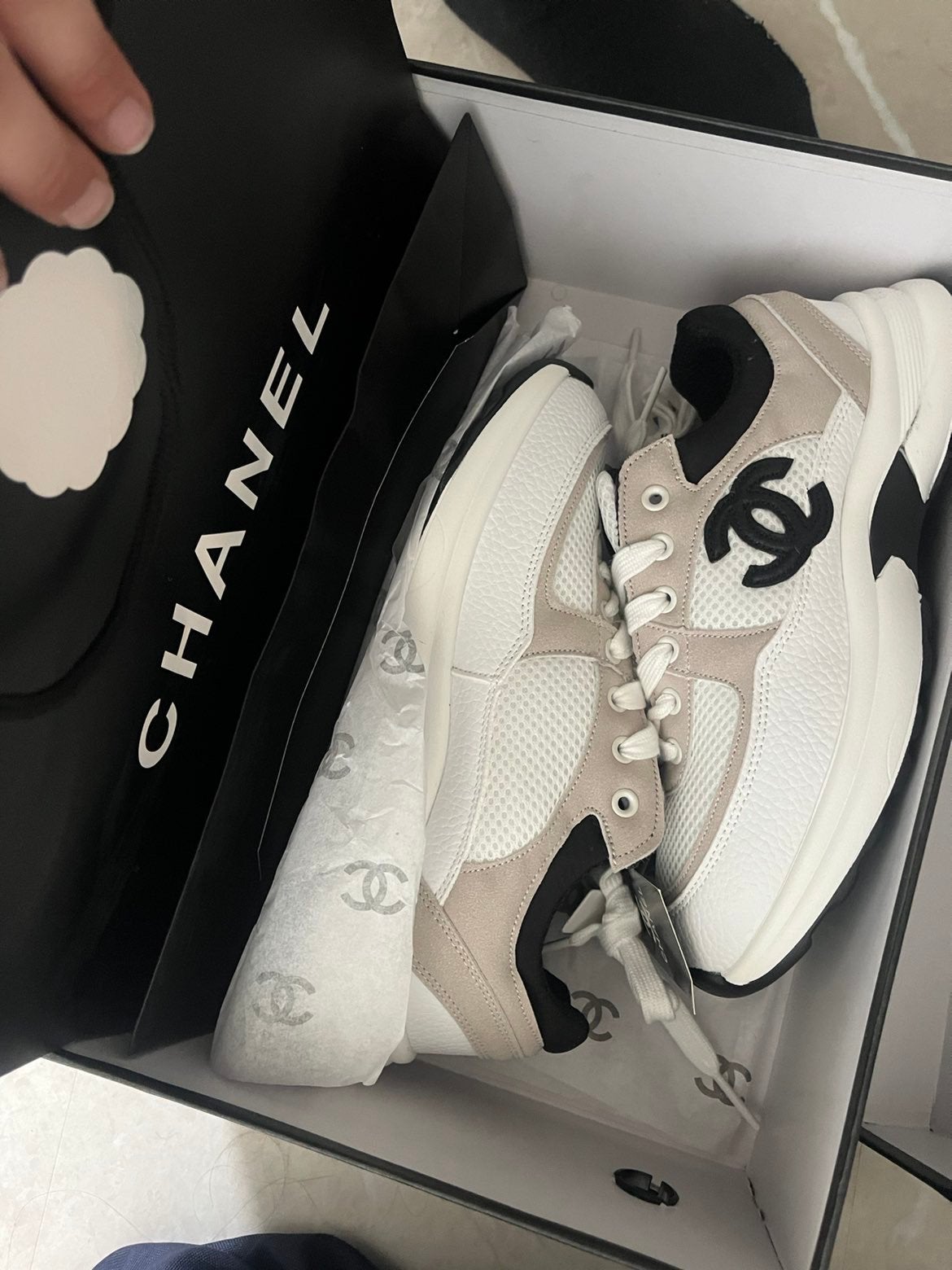 Chanel schoenen, Ophalen, Wit, Nieuw, Sneakers of Gympen