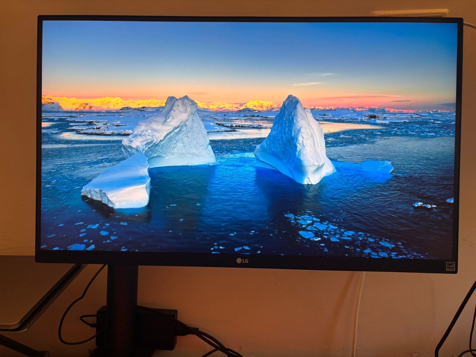 LG 4K 27inch monitor  27UN880P-B, Computers en Software, Ophalen, IPS, 60 Hz of minder, Ultra HD (4K)