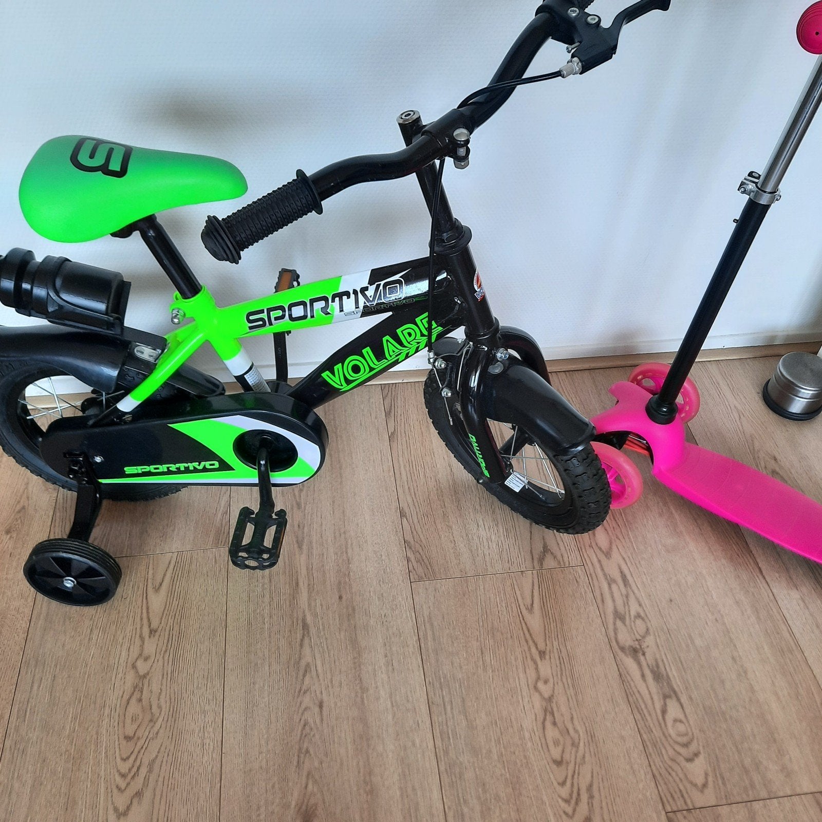 Volare kinderfiets, Fietsen en Brommers, Fietsen | Kinderfietsjes, Ophalen, Zijwieltjes, Velgrem, Volare sportivo