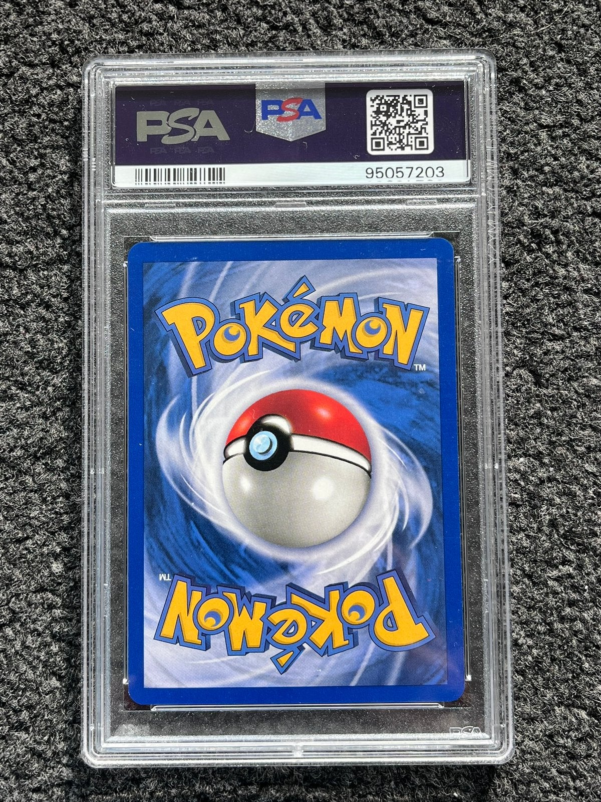 Pokémon PSA 8 1st edition Dutch Nidoking Holo #11 Base set, Ophalen of Verzenden, Zo goed als nieuw, Losse kaart, Foil