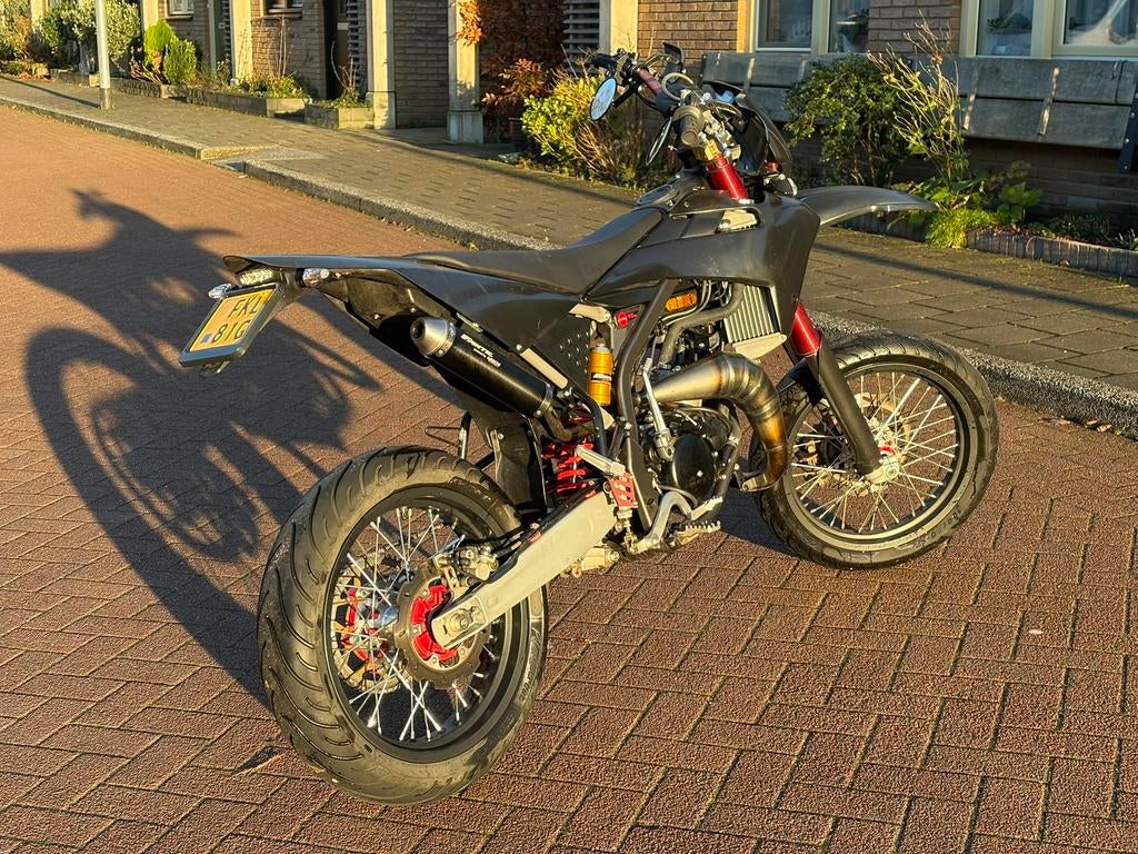 Fantic XM50 NIEUWSTAAT schakelbrommer, Fietsen en Brommers, Brommers | Overige merken, Ophalen, 6 versnellingen, Maximaal 45 km/u