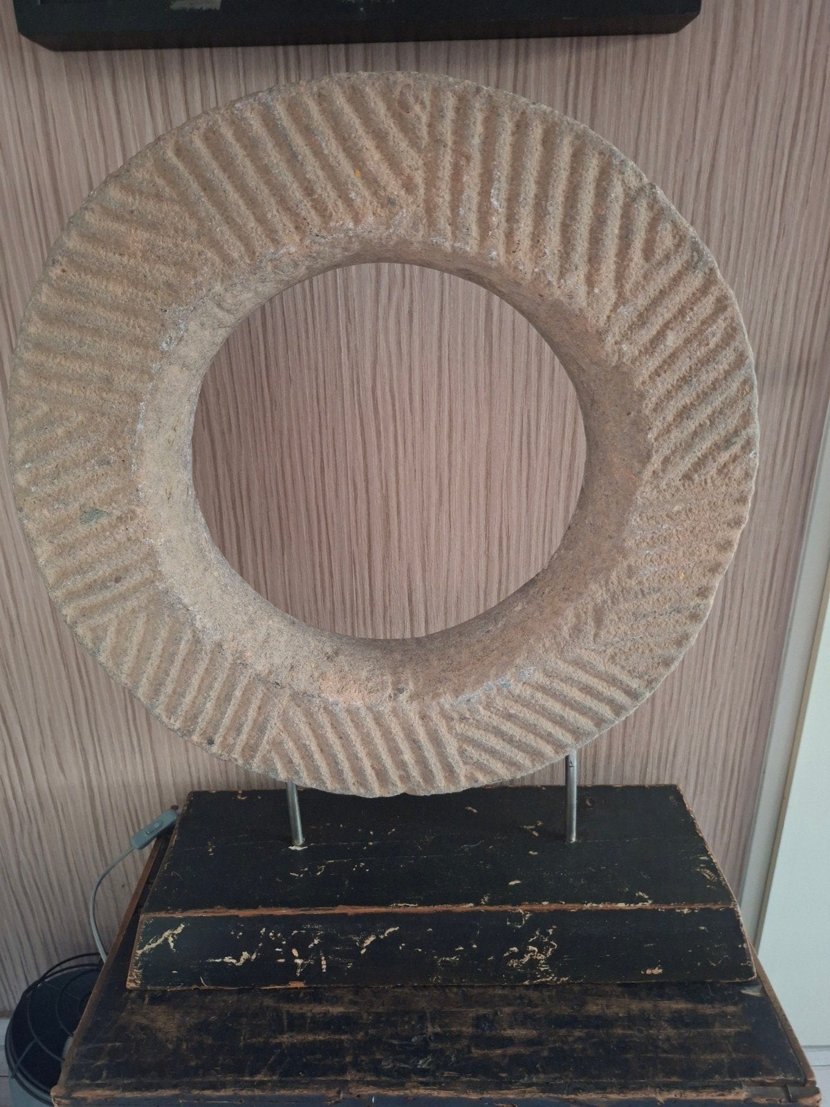 Decoratieve ring van steen op standaard, Ophalen of Verzenden