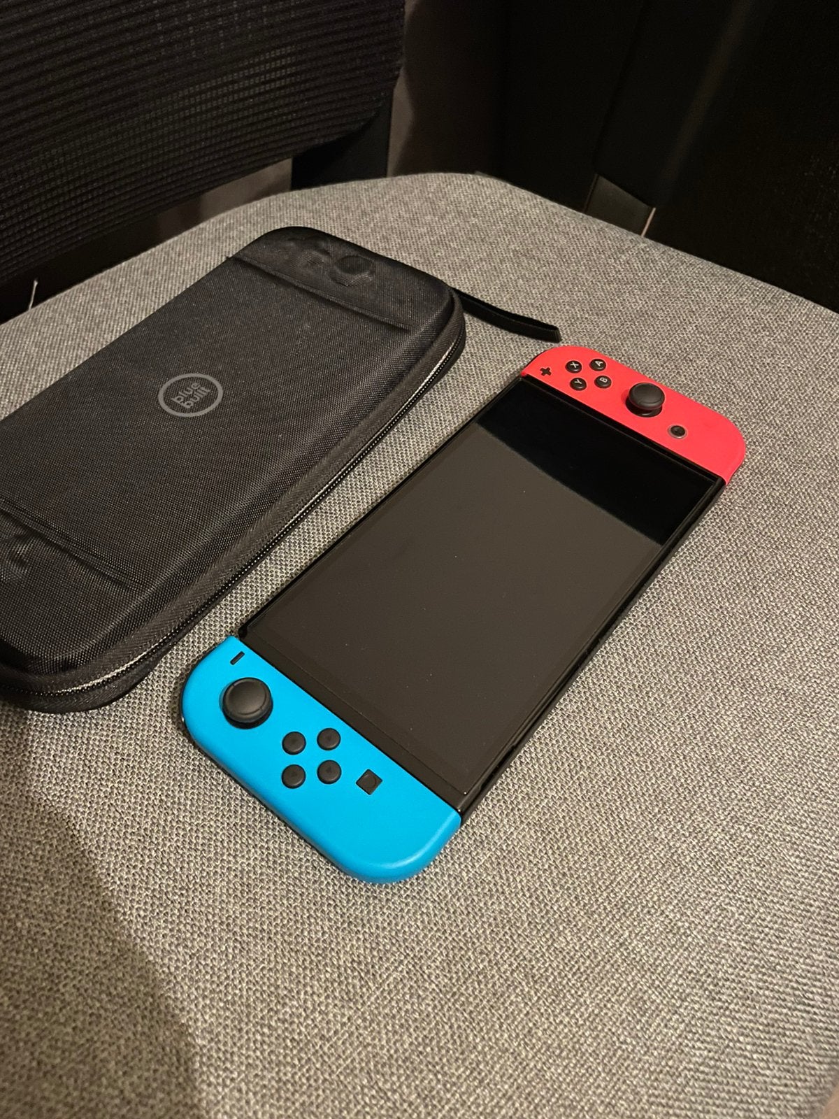 Nintendo Switch, Ophalen of Verzenden, Zo goed als nieuw, Met 2 controllers, Switch Original
