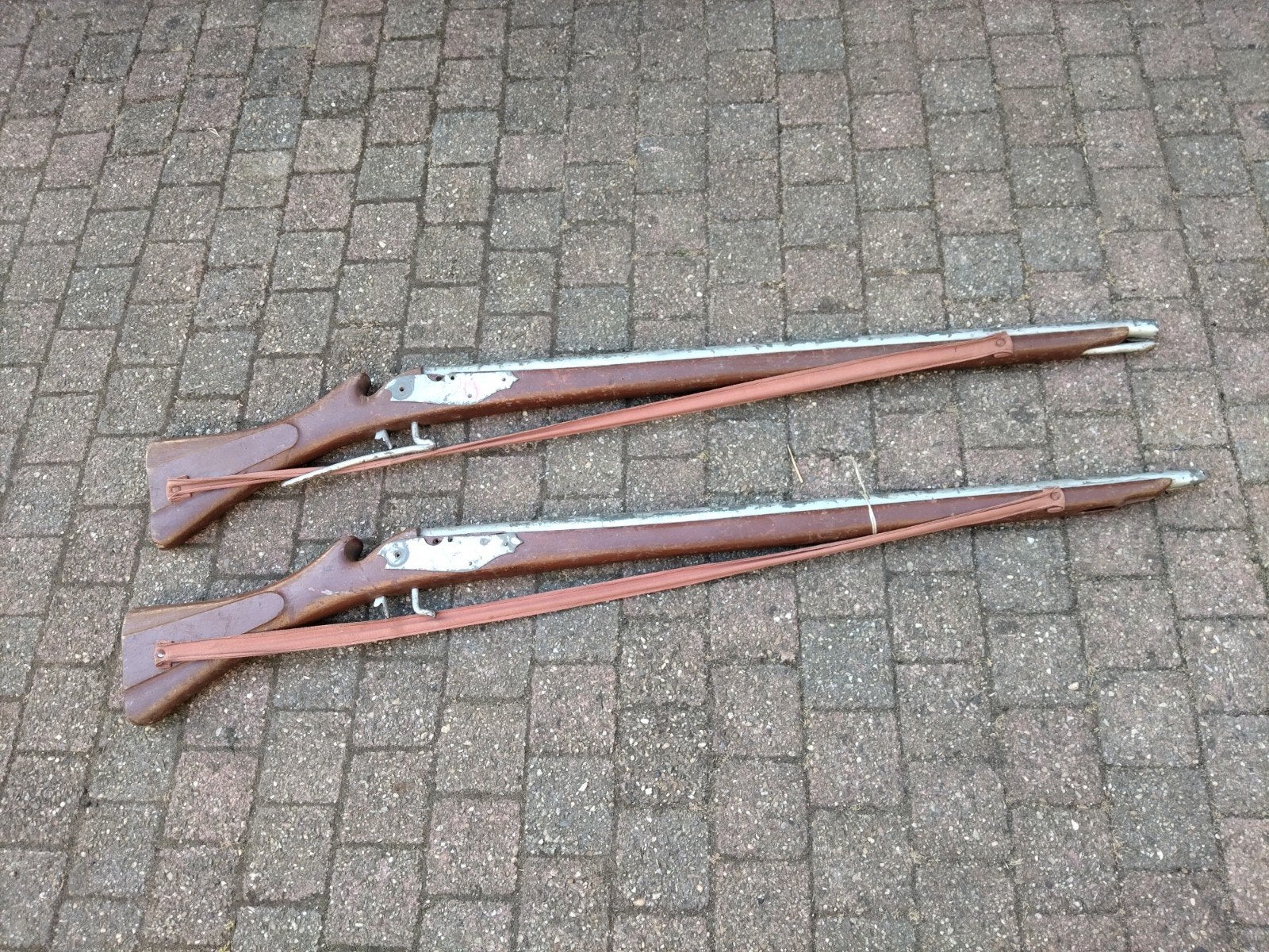 Decoratieve geweren - set van 2, Ophalen of Verzenden